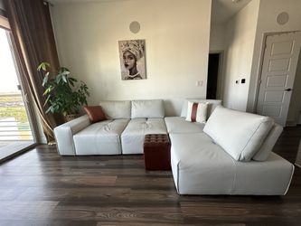 4 PC PLATINUM MODULAR SECTIONAL IN FAUX LEATHER