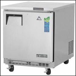 Everest Refrigeration ETBF1 27-3/4" One Section Back Mount Undercounter Freezer - 7.5 Cu. Ft.
