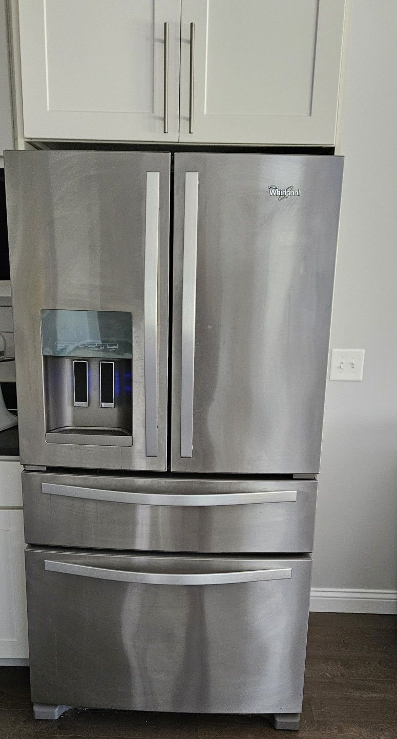 Refrigerator 