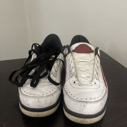 Retro 2 Chicago Lows Sz 9.5 (2016) $80