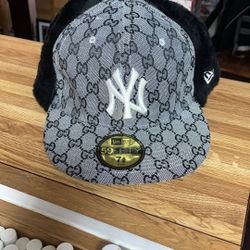 Fitted Hat 🧢 