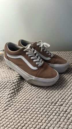VANS WONEN SIZE 7