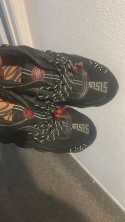 VERSACE CHAIN REACTION