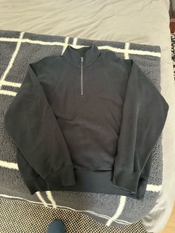 Uniqlo Men’s quarter zip