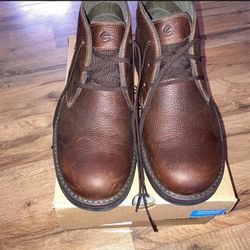 Clarks Mens Boots, Dark Tan Size 9