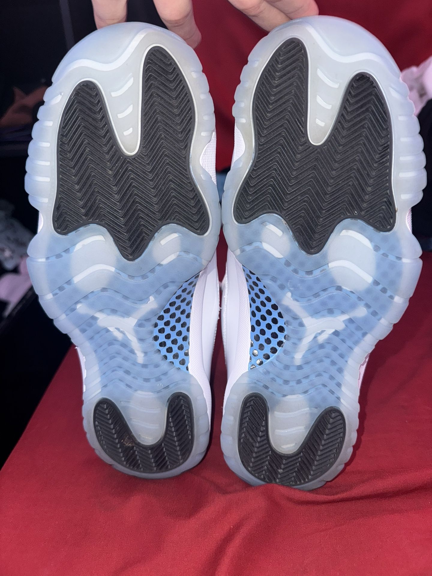 Jordan 11 Retro legend blue 