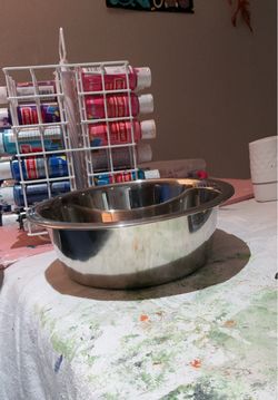 Pet bowl