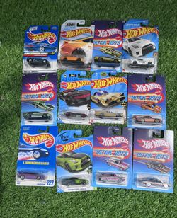 HOT WHEELS