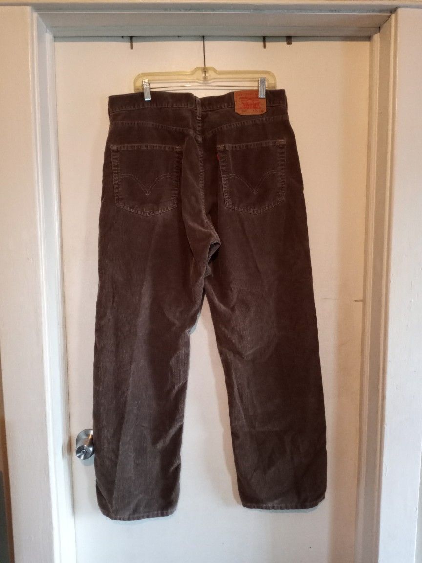 Men's 36x32 Levi's Corduroy Pants