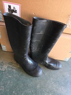 Rubber concrete/work boots