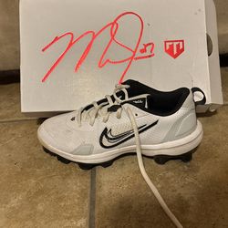 Size 6 Nike Football cleats
