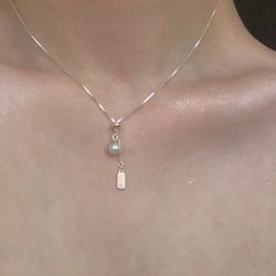 silver necklace 