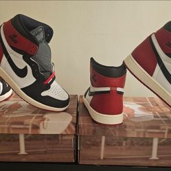 Jordan 1 Black Toe (Size 10)
