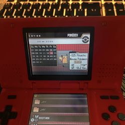 Red DS With R4 Cartridge 