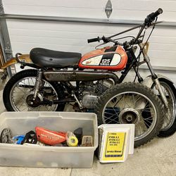 1976 Yamaha DT125 Enduro Project Motorcycle 