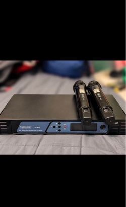 GDHD ST-9610 Wireless Microphone System – 2 Microphones + Receiver