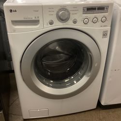 LG Front Load 4.5 cu.ft. Washer With Steam Cycle 