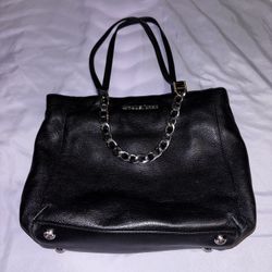 Black Micheal Kors tote 