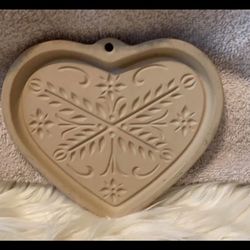 2000 Pampered chef anniversary heart cookie mold