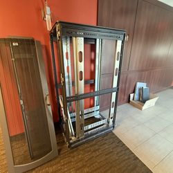 HP server rack cabinet (network/server rack enclosure