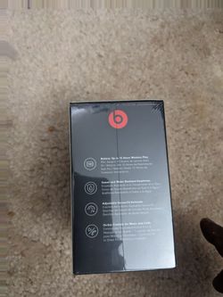 Power Beats Wireless Ear Phones(Black)