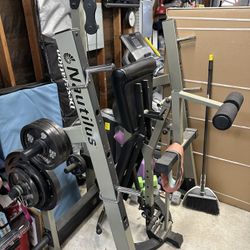Nautilus Weight Bench