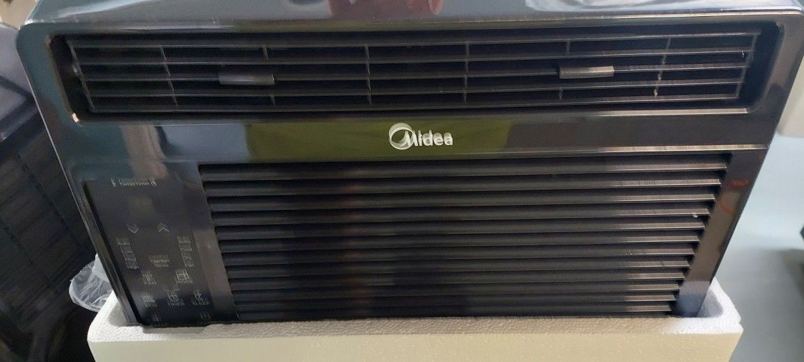 Brand New Midea 6000-btu AC, Open box with all accessories!