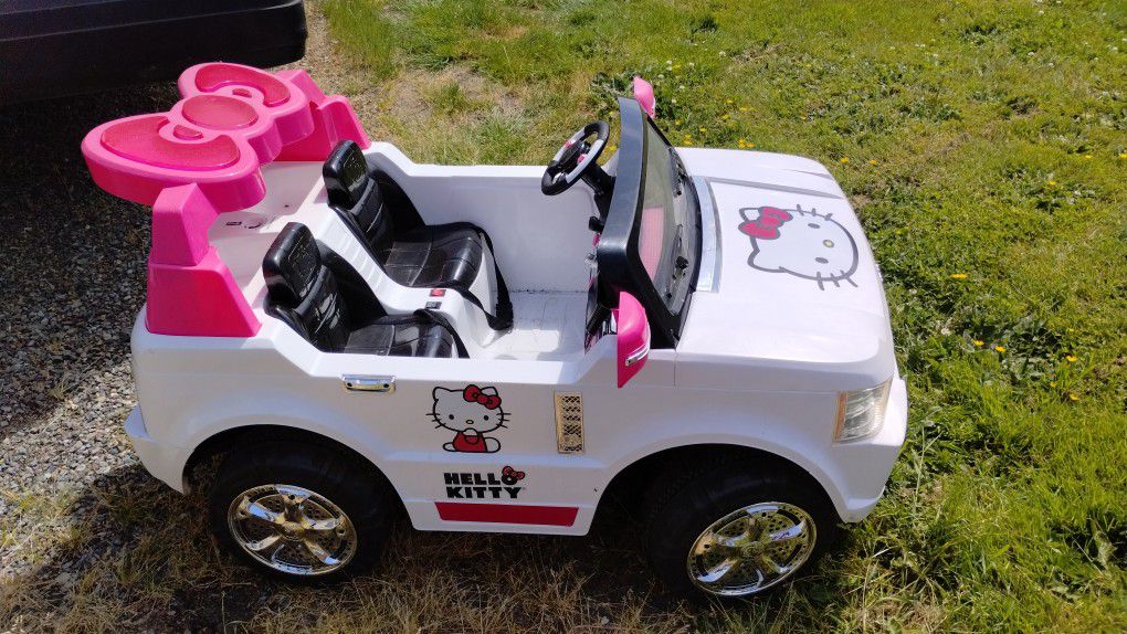 Free Hello Kitty Car Toy  Powderwheel  Pending To Pick Up 