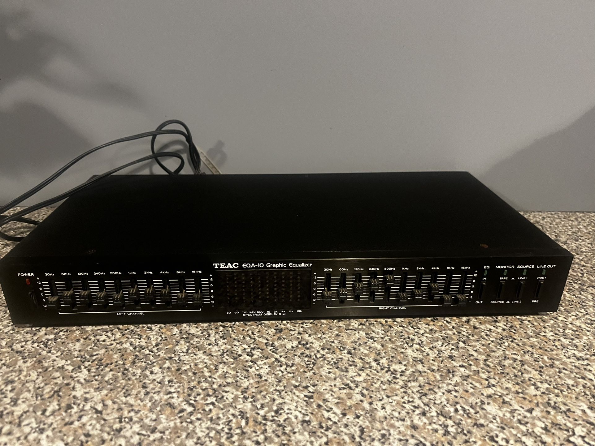 TEAC EQA-10 Vintage Graphic Equalizer