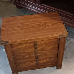 End Table/Side Table 