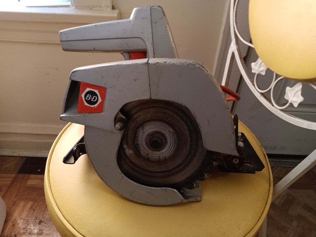 Black & Decker 7301-7 1/4" Circular Saw