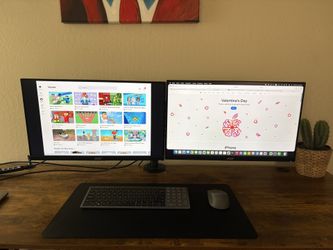 Acer 27” Monitors And Desk Mount.