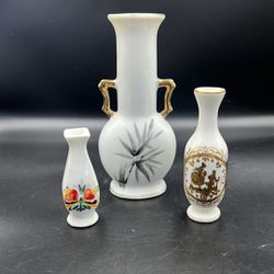 Vintage Porcelain vases, different sizes, minis, bone, China, Japan, gold white