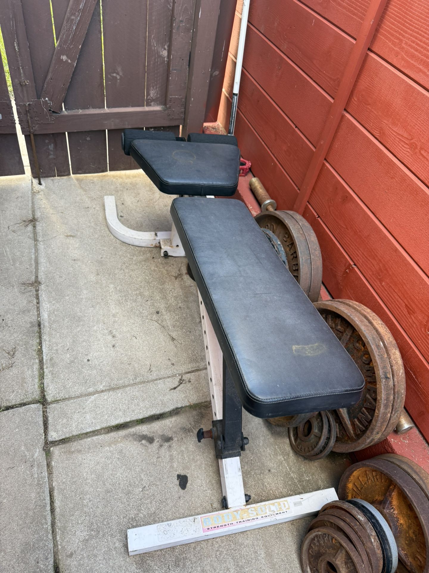 Adjustable Weight Bench 