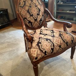 Traditional Occasional Chair