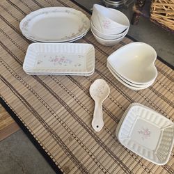 Pfaltzgraff Tea Rose Vintage pieces