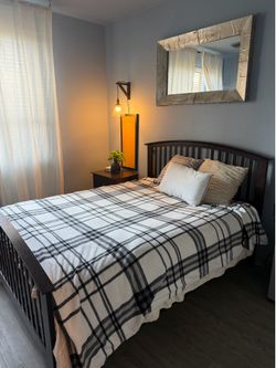 Queen bedroom set