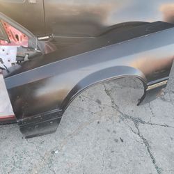 MUSTANG 5.0 GT driver fender 87-90