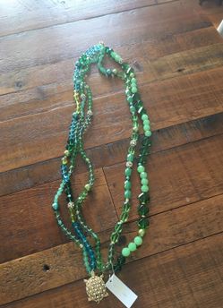 Gorgeous Kate Spade long necklace with turtle