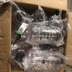 BRAND NEW- BUNDLE SET Gallon Water Bottles