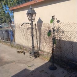 Selling Vintage 1800s Street Lamp Post Solid Metal 8 Ft Tall One Of A Kind Original Rewiring Still In It, Beautiful Piece 800