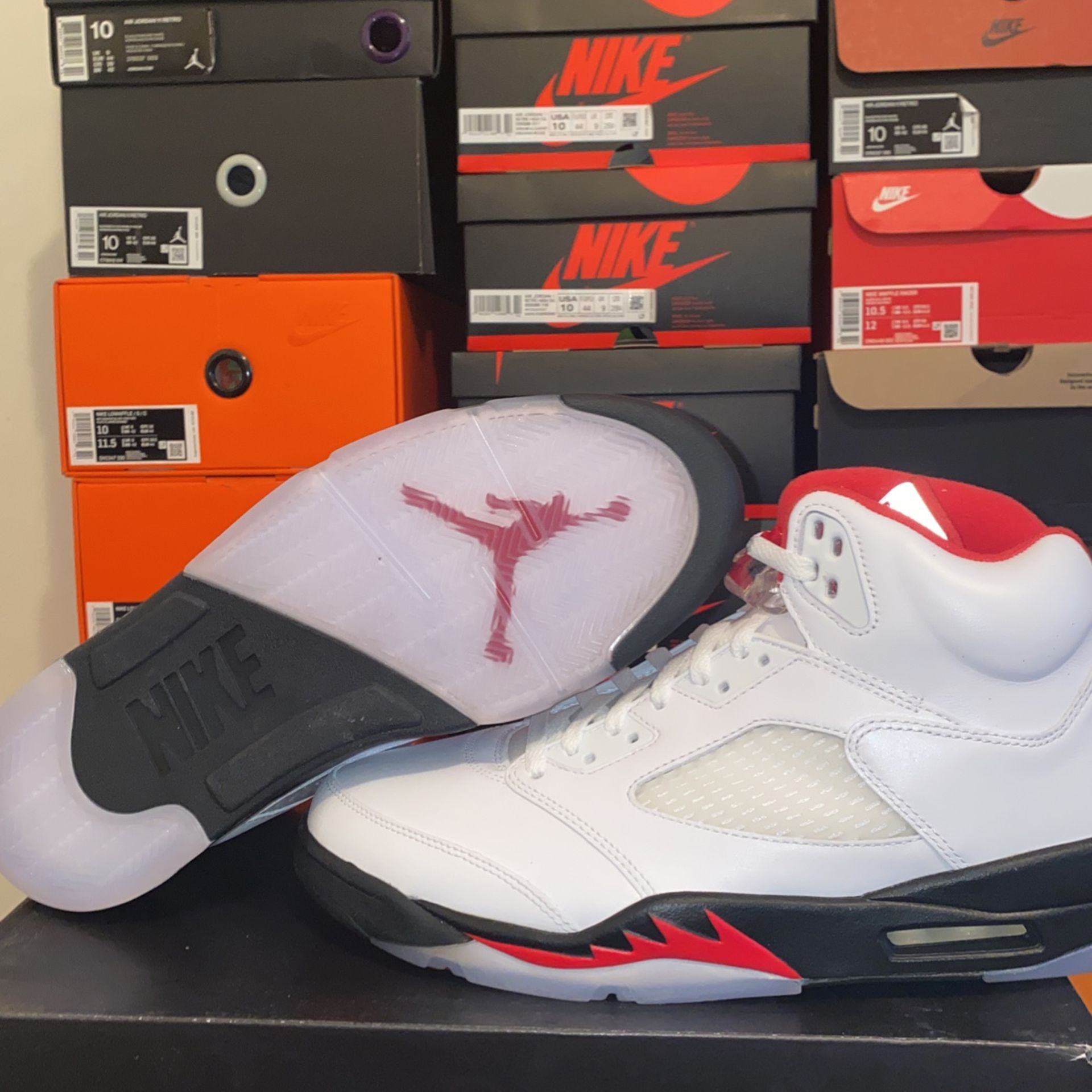 Jordan 5 Fire Red