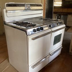 Vintage Wedgewood Stove