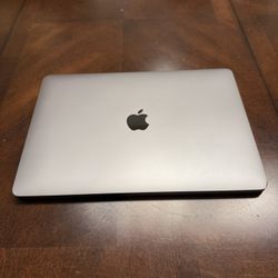 Mac Book Pro (13-Inch, 2016, Four Thunderbolt 3 Ports)