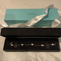 New Box Tiffany & Co. Peretti 18k Yellow Gold Pearls By The Yard Bracelet $900
