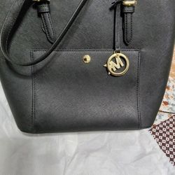 Several Purses From Mk Coach And Fossil 