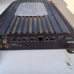 2 Car Amps 