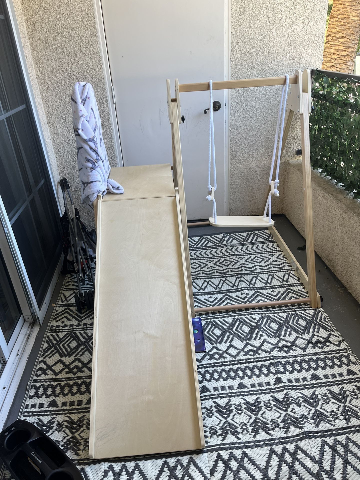 Toddler slide / Swing Set