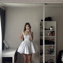 I will sell a dress