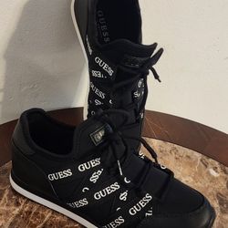 GUESS JAZZIER LOGO Women's Sneakers Size 7.5 